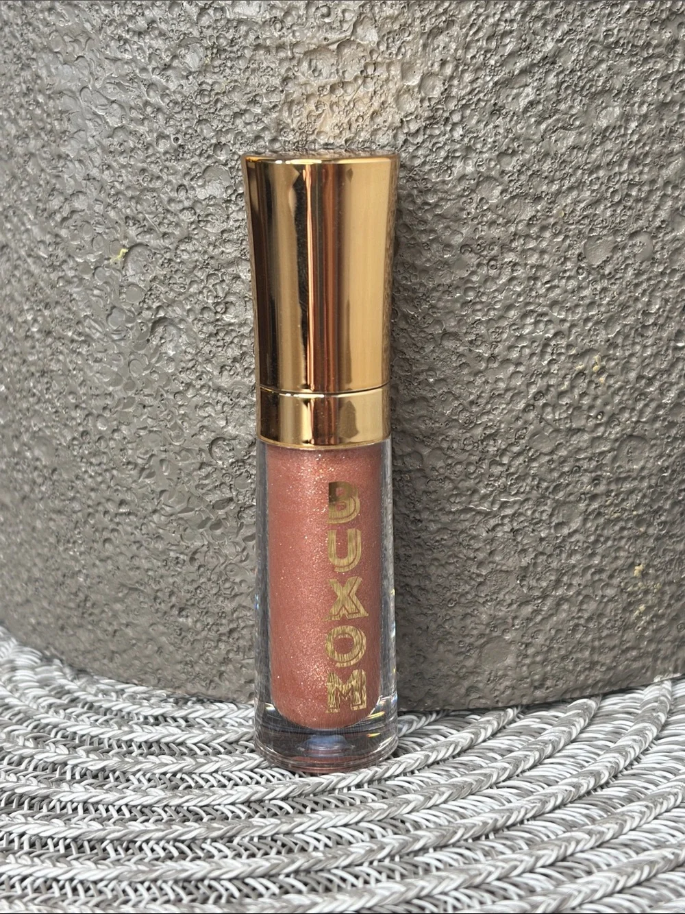❤️$9 NWT Buxom Full On Plumping Lip Polish Shade Sarina 2ml